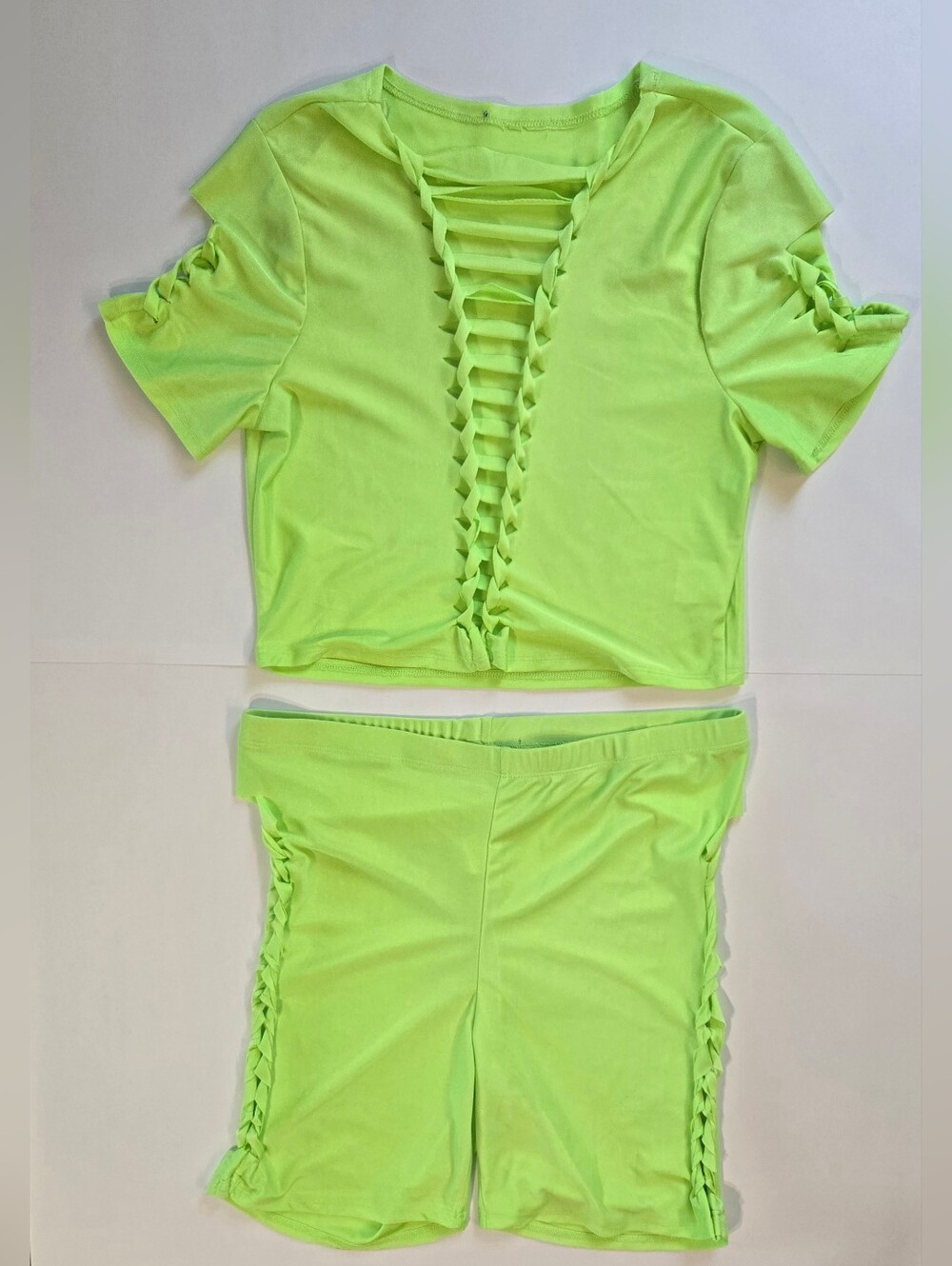 Boutique Neon Lime Cut-Out Festival Crop Top & Biker Shorts Set Size L NWT